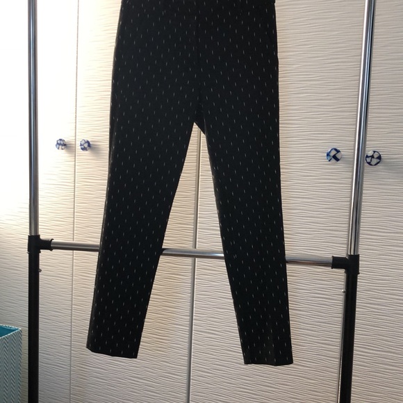 Ann Taylor Loft - Picture 4 of 9